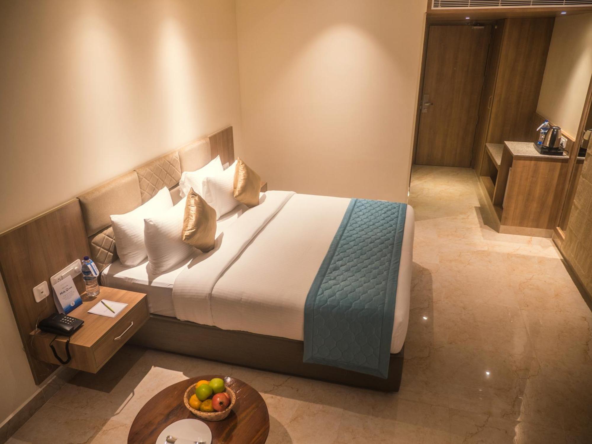 Misty Ocean - A Bergamont Group Of Hotel Kuilapalayam Экстерьер фото